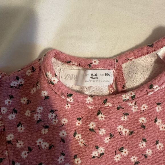 Zara dress - Picture 2 of 3